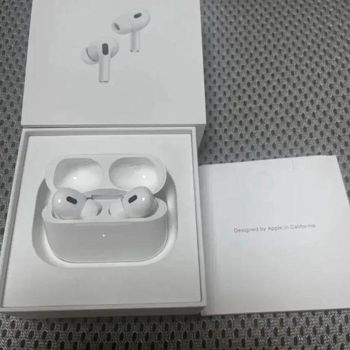 [BUNJANG] Apple AirPods Pro 2nd Generation (Used) / 에어팟프로2 풀박스 ( 7일 사용 )