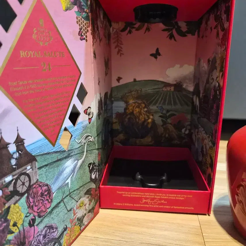 [BUNJANG] Royal Salute 24 Year Old Cognac Cask Whisky Empty Bottle / 로얄살루트 24년산 코냑 캐스크 위스키 공병입니다