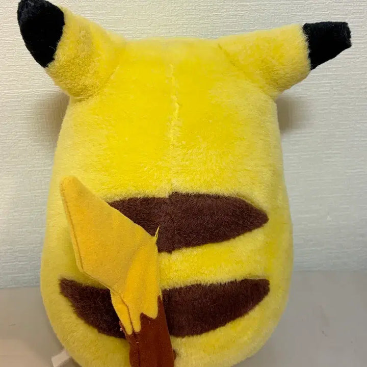 [BUNJANG] Vintage Retro Chubby Pikachu Pokemon Plush Doll / 고전 레트로 뚱카츄 피카츄 포켓몬 인형