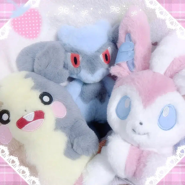 [BUNJANG] Pokemon Center Cuter Tatter Nymphia Plush / 이쁜개체) 포켓몬센터 쿠타쿠타탓타 님피아