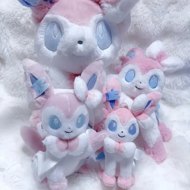 [BUNJANG] Pokemon Center Cuter Tatter Nymphia Plush / 이번주 할인) 포켓몬센터 쿠타쿠타탓타 님피아
