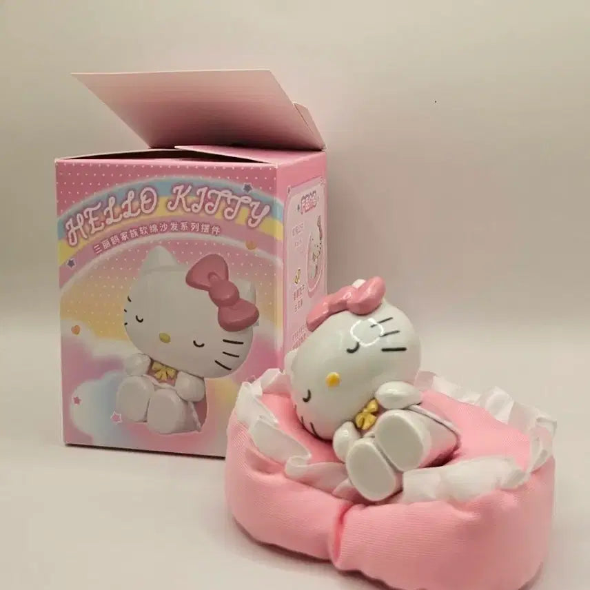 [BUNJANG] Sanrio Hello Kitty 50th Anniversary Figure (Unsealed) / 산리오 헬로키티 소파 피규어(개봉/소장용)