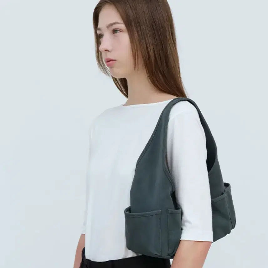 [SOLD OUT] [새제품] 오브히 포니 숄더백 여자 가방 Greyish Blue 새상품