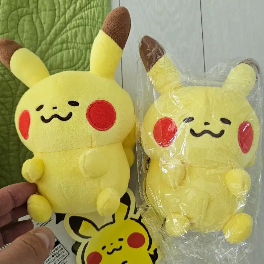 [BUNJANG] Kanamei Pokémon Series Pikachu Medium Plush / 카나헤이 포켓몬 시리즈 피카츄 중형 팝니다.