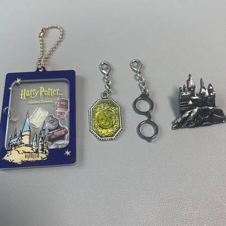 [BUNJANG] Harry Potter Pop-up Keyring and Badge Set / 해리포터 팝업 키링 뱃지