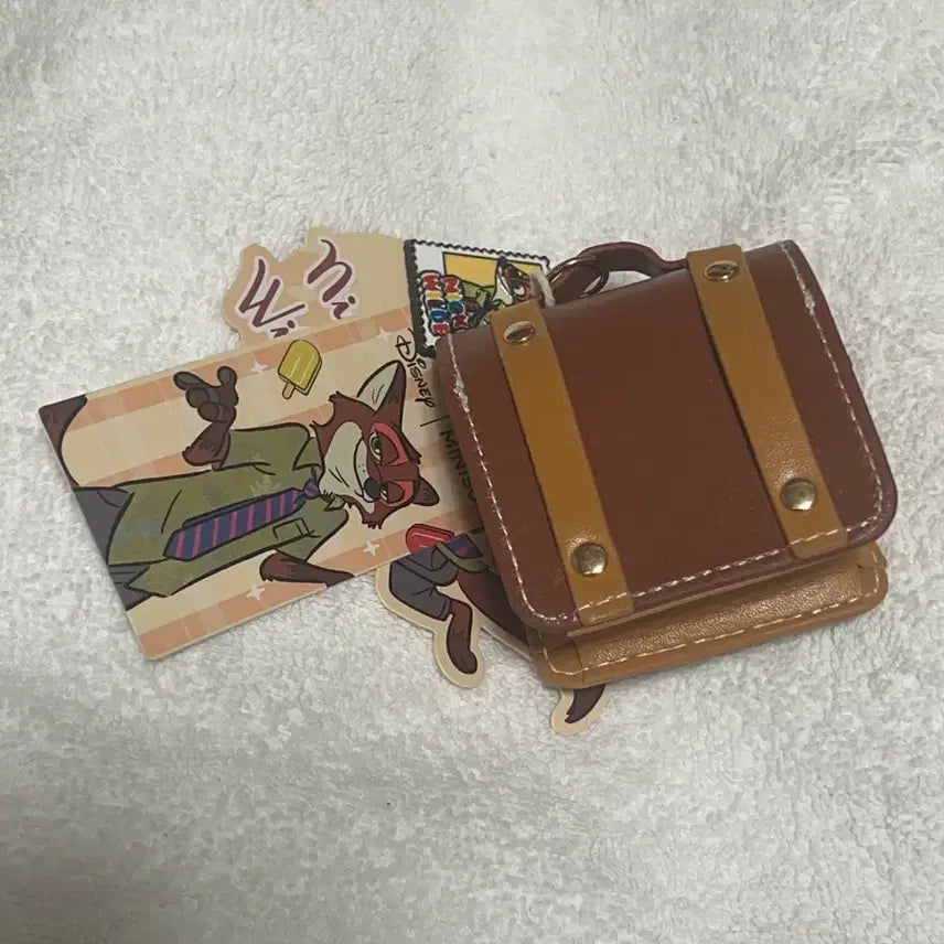 [BUNJANG] Zootopia Nick &amp; Judy Leather Airpods Case / 주토피아 닉 주디 에어팟 케이스 디즈니 미니소 가죽
