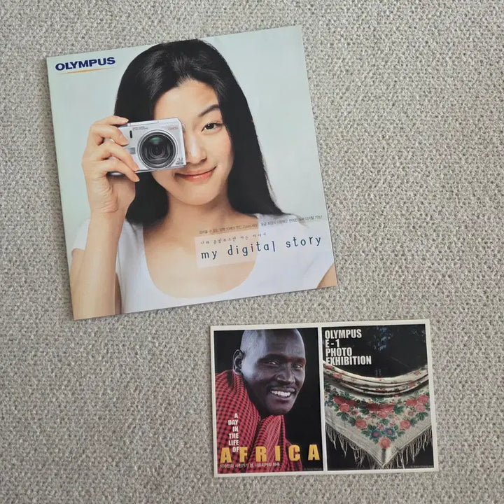 [BUNJANG] Olympus E-1 Digital Story Poster &amp; Postcard Set feat. Jun Ji-hyun / 전지현 모델 올림푸스 E-1 my digital story 포스터