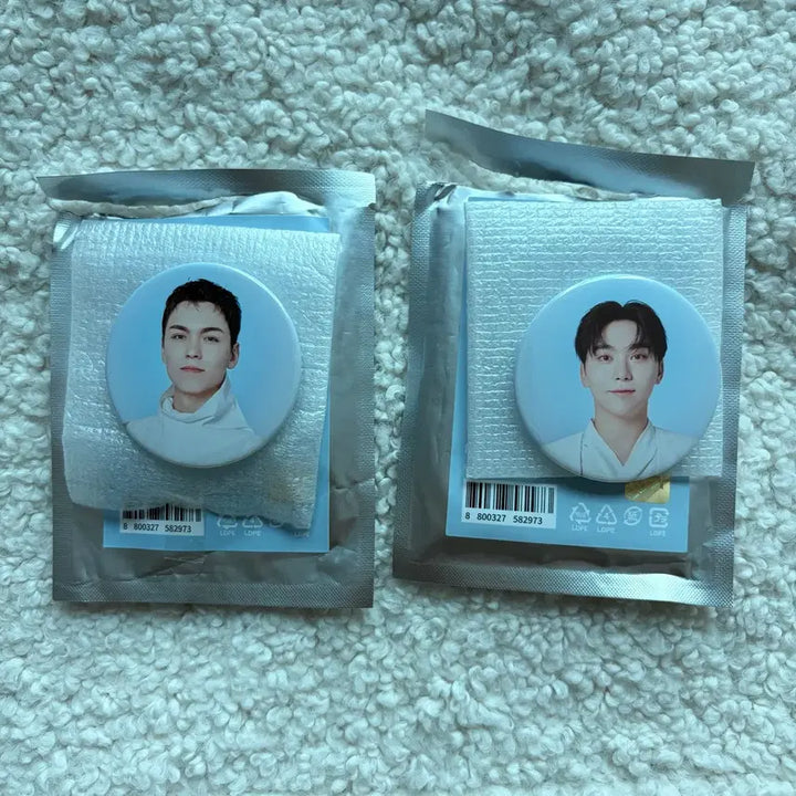 [BUNJANG] SEVENTEEN World Tour Lucky Draw Can Badge Bundle Set (Vernon, Seungkwan) / 세븐틴 NEW 월드투어 럭드 캔뱃지 버논 승관 일괄