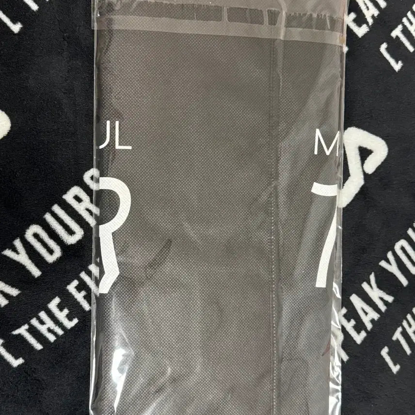 [BUNJANG] BTS Map of the Soul Concert Shopper Bag (Sealed) / 방탄소년단 BTS 맵솔콘 굿즈 쇼퍼백 미개봉
