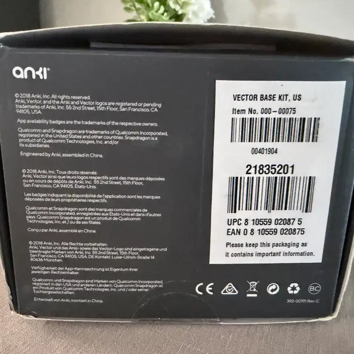 [BUNJANG] Anki Vector Companion Robot / Anki Vector 안키 벡터 반려 로봇