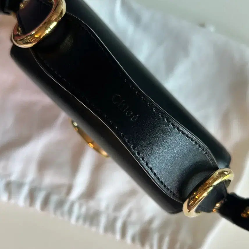 [BUNJANG] Chloe Small Black C Bag Shoulder Bag / 오늘만*정품*끌로에 C백 블랙 스몰 숄더백