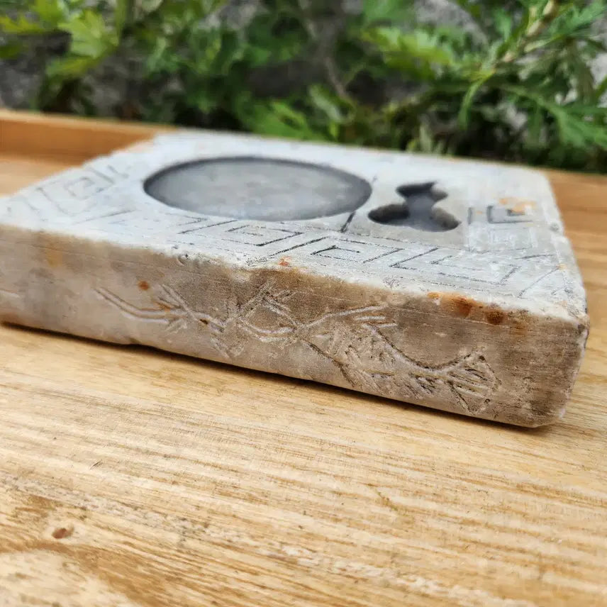[SOLD OUT] 무게감있는 백돌 벼루
