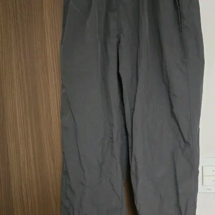 [BUNJANG] Slick &amp; Easy Rocky Pants Charcoal Size 2 / 슬릭앤이지 로키팬츠 차콜 2사이즈