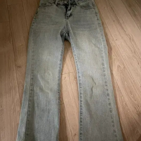 [BUNJANG] Bootcut Jeans / 부츠컷 청바지