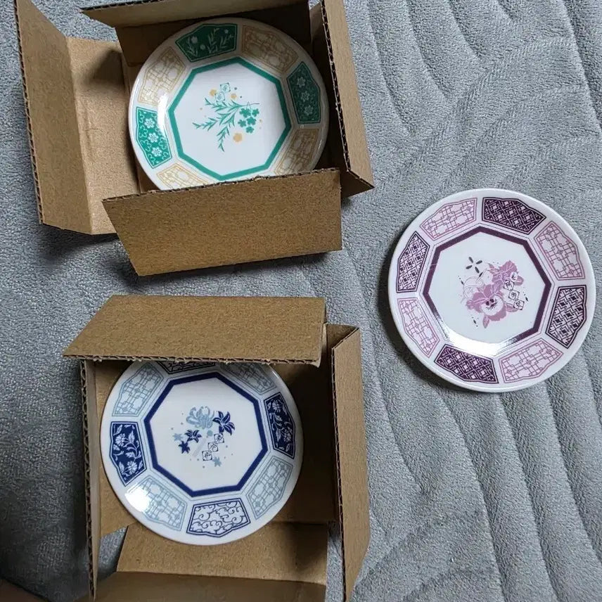 [BUNJANG] Kusuriyubi no Hitorigoto Ichiban Kuji Bowl / 약사의 혼잣말 제일복권 그릇 판매합니다