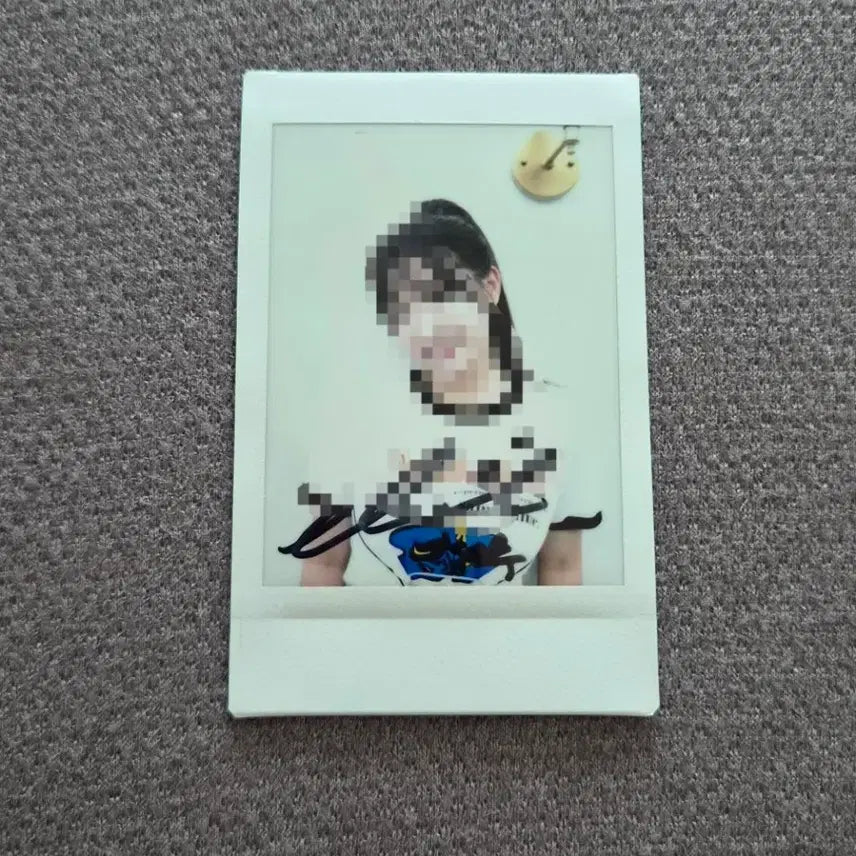 [BUNJANG] LUMINOUS Hyoju Signed Polaroid / 루셈블 혜주 싸인 폴라