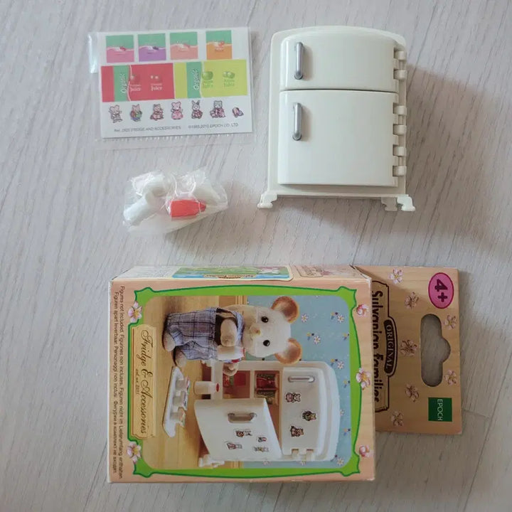 [BUNJANG] Sylvanian Families Old Refrigerator Kitchen Accessory / 토이트론 실바니안 패밀리 올드 냉장고