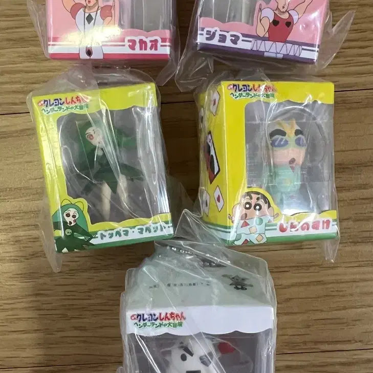 [BUNJANG] Crayon Shin-chan 5-Figure Set / 크레용 신짱 피규어 5종 일괄