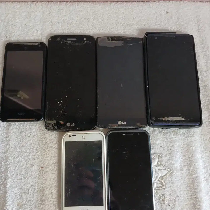 [BUNJANG] Smartphones and Feature Phones Bundle / 스마트폰  / 폴더폰 일괄