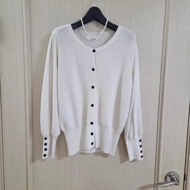 [BUNJANG] Merci Luxurious Puff Cardigan / 메르시 고급스런 퍼프가디건