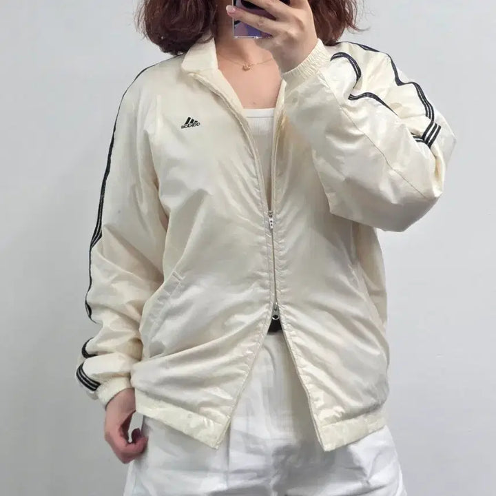 [BUNJANG] Adidas Three-Stripes Two-Way Lightweight Down Jacket Ivory (M) / [프립]M/아디다스 삼선 투웨이 경량패딩 아이보리