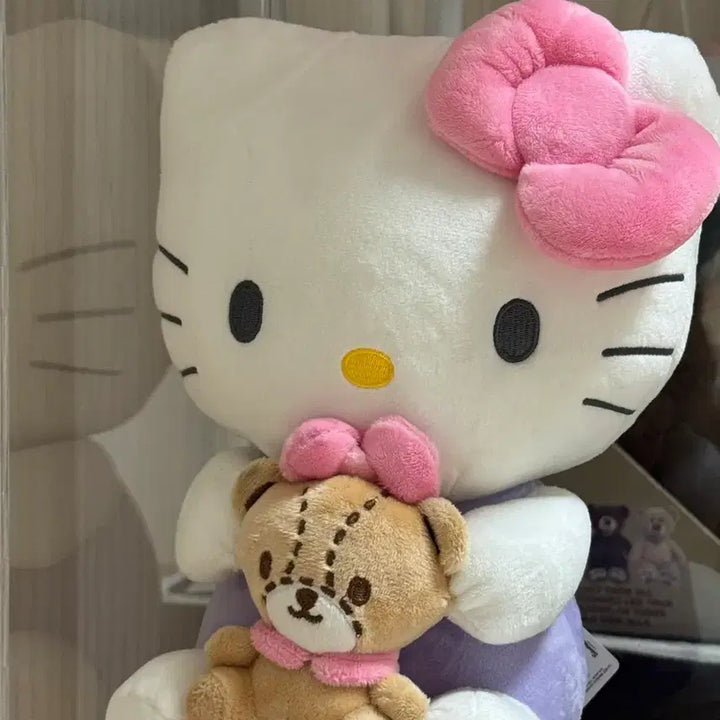 [BUNJANG] Cute Medium-Sized Kitty Plush Toy / 산리오) 이쁜 중형 키티 인형