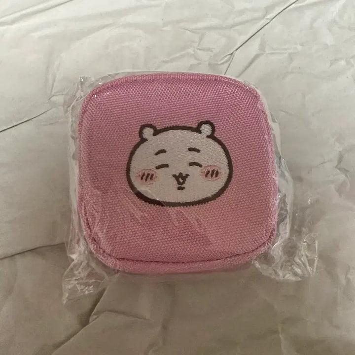 [BUNJANG] Chiikawa Square Mini Pouch / 치이카와 스퀘어 미니 파우치