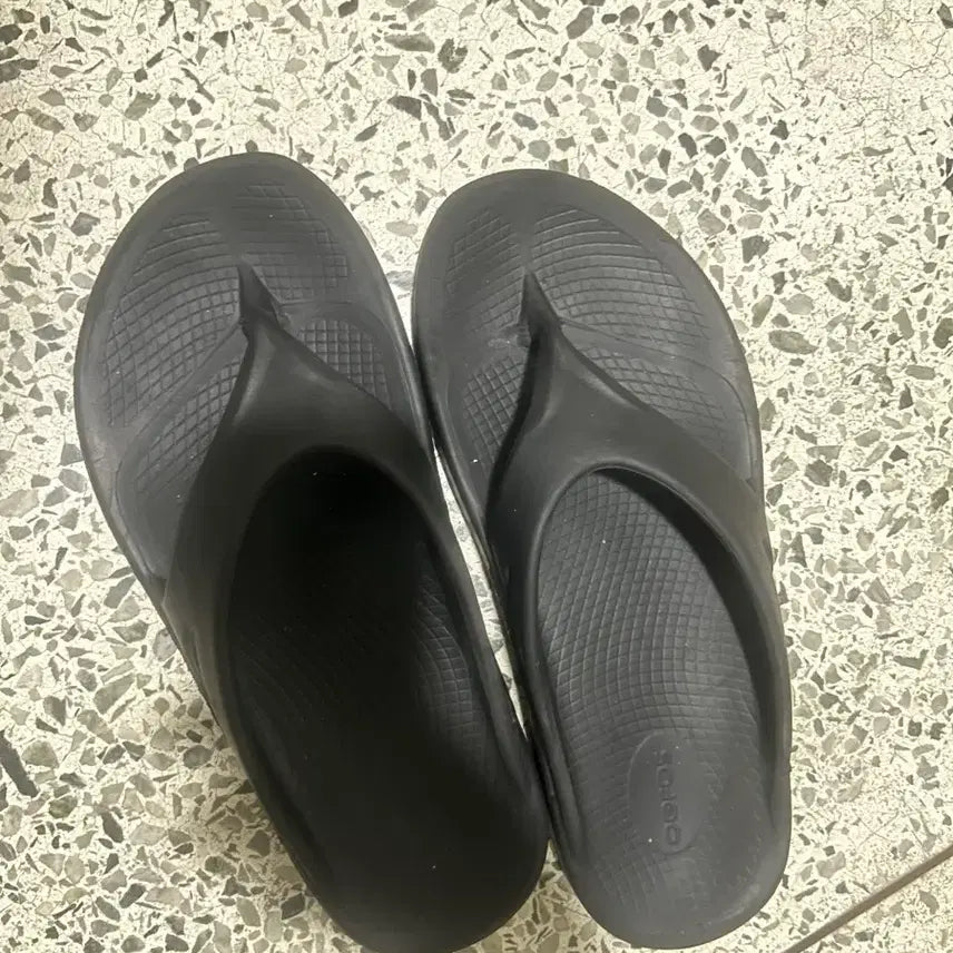 [BUNJANG] OOFOS Original Sandals Black / 우포스 오리지날 블랙