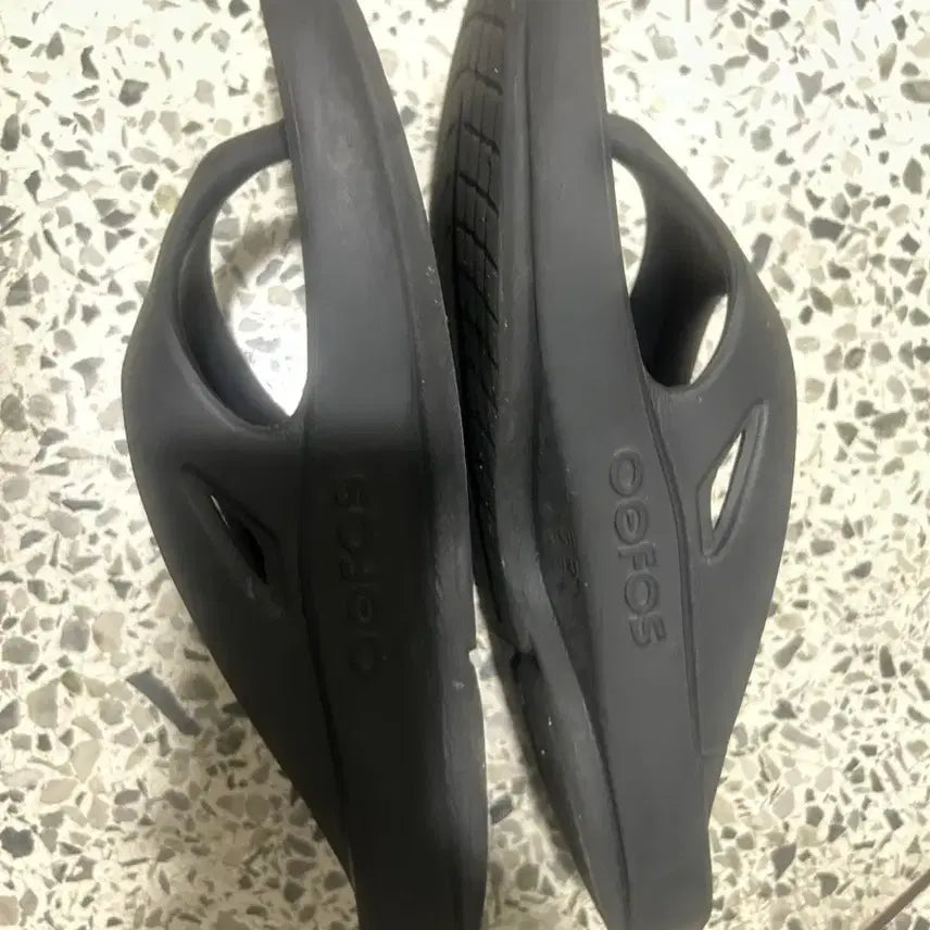 [BUNJANG] OOFOS Original Sandals Black / 우포스 오리지날 블랙