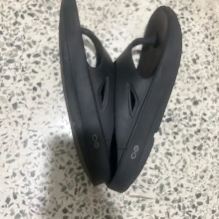 [BUNJANG] OOFOS Original Sandals Black / 우포스 오리지날 블랙