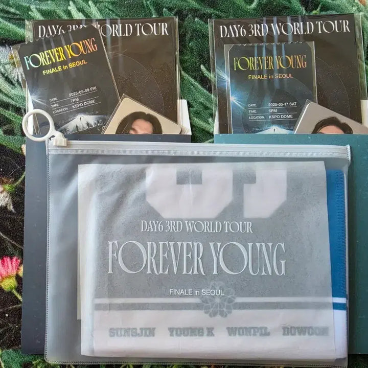 [BUNJANG] DAY6 Forever Young Finale Slogan Bundle Set / 데이식스 포에버영 피날레 슬로건 입장기프트