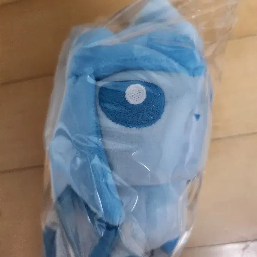 [BUNJANG] Pokemon Dolls Glaceon Medium Plush / 포켓몬 돌즈 인형 중형 글레이시아