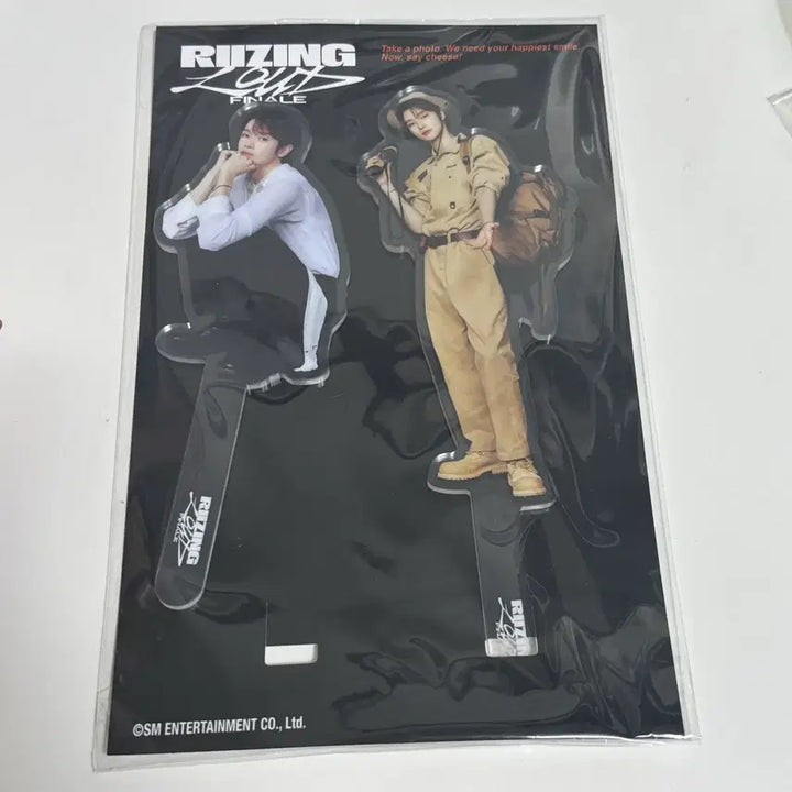 [BUNJANG] RIIZE Sungchan Photo Prop Acrylic Stand / 라이즈 성찬 포토프롭 아크릴 스탠드 양도 판매