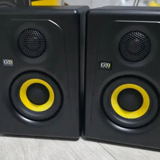 [BUNJANG] KRK Kreate 3 3.5-inch Studio Monitors / krk kreate 3 3.5인치 모니터링 스피커 팝니다~