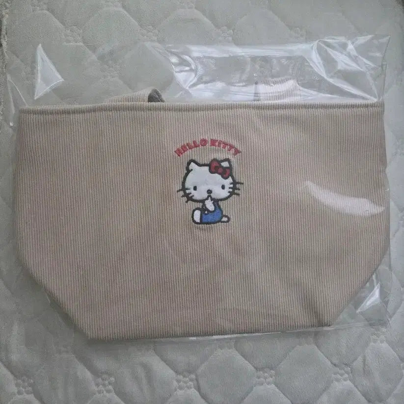 [BUNJANG] Sanrio Hello Kitty Corduroy Insulated Lunch Bag / [정품] 산리오 헬로키티 코듀로이 보온 런치백