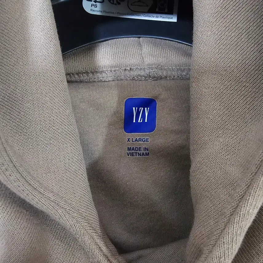 [BUNJANG] Yeezy Gap Engineered by Balenciaga Dove Hoodie Beige XL / [XL] 이지 갭 엔지니어드 바이 발렌시아가 도브 후드 베이지