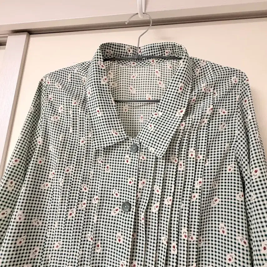 [BUNJANG] Tulip Check Blouse / 튤립체크 블라우스