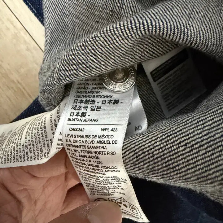 [BUNJANG] LVC Pleated Blouse Size 42 / Lvc 플리츠 블라우스 42사이즈