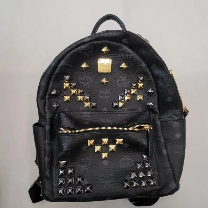 [BUNJANG] MCM Stark Backpack Black Studded / MCM 엠씨엠 스타크 백팩 블랙 스터드(정품)