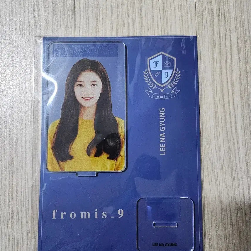 [BUNJANG] fromis_9 Lee Nagyung Two Hearts Acrylic Stand / 프로미스나인 이나경 투하트 아크릴 스탠드 미개봉