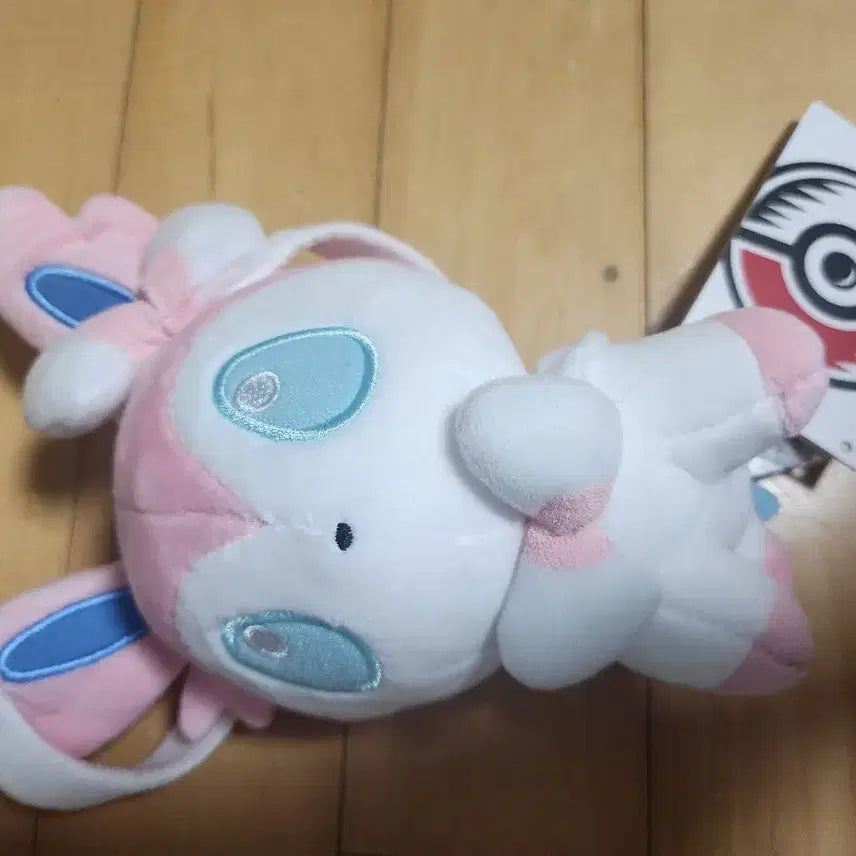 [BUNJANG] Pokemon Dolls Nymphia Medium Plush / 포켓몬 돌즈 인형 중형 님피아
