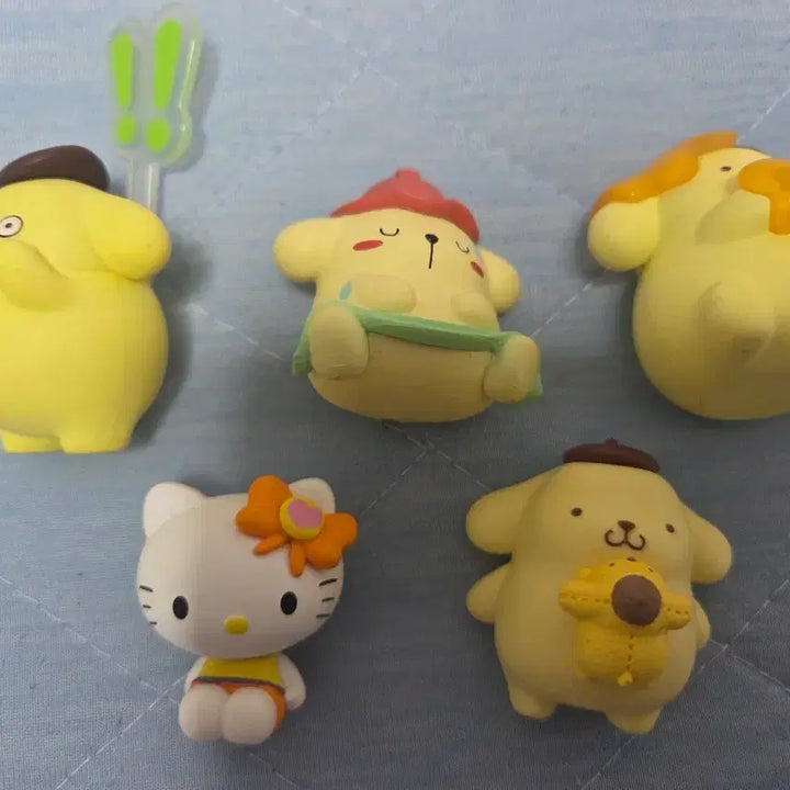[BUNJANG] Sanrio Pompompurin &amp; Hello Kitty Gacha Set / 산리오 폼폼푸린 가챠 헬로키티 세트