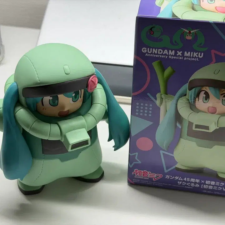 [BUNJANG] Hatsune Miku Gundam Figure / 하츠네미쿠 건담 피규어 하츠네 미쿠