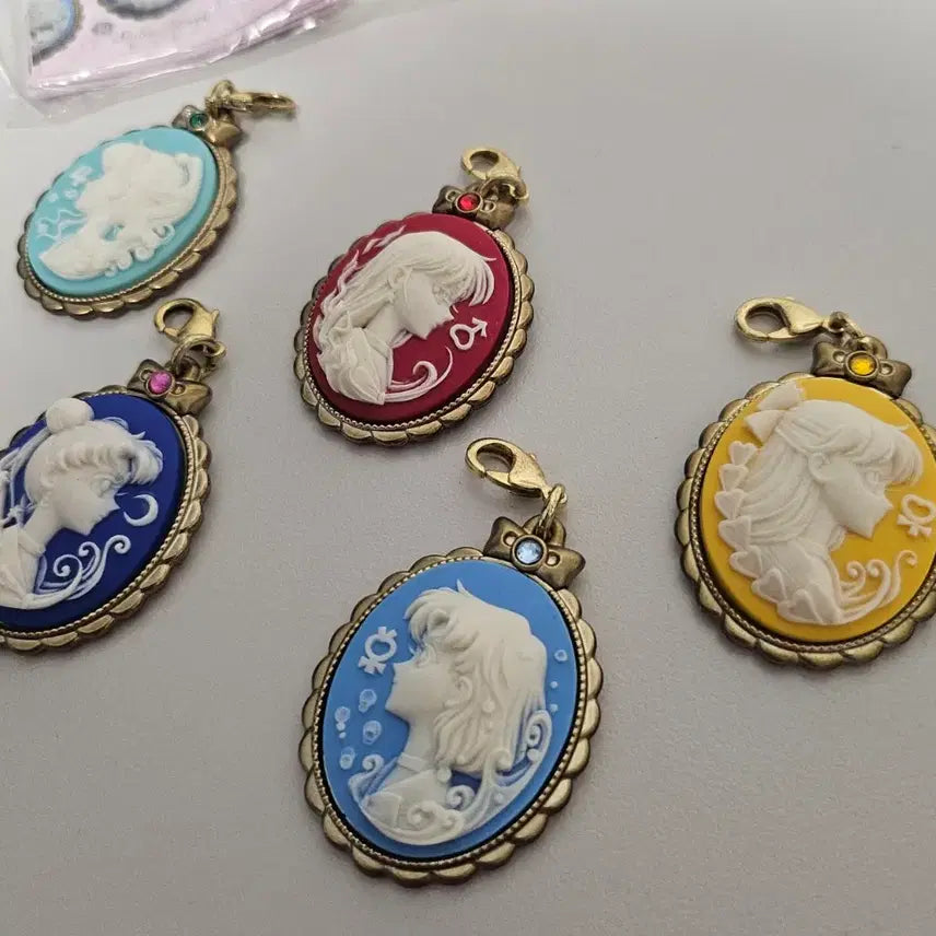 [BUNJANG] Sailor Moon Cameo Charm Pendant Set / 세일러문 카메오 참 펜던트 6종 판매합니다