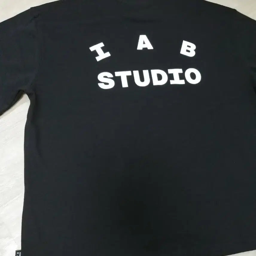 [BUNJANG] IAB STUDIO Logo T-Shirt Black / L) IAB STUDIO 티셔츠 블랙