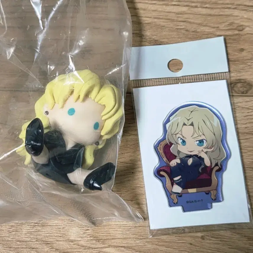 [BUNJANG] Detective Conan Vermouth Pentadoll Figure &amp; Mini Acrylic Stand Bundle / 명탐정코난 베르무트 펜타돌 피규어 / 미니 아크릴 스탠드 일괄