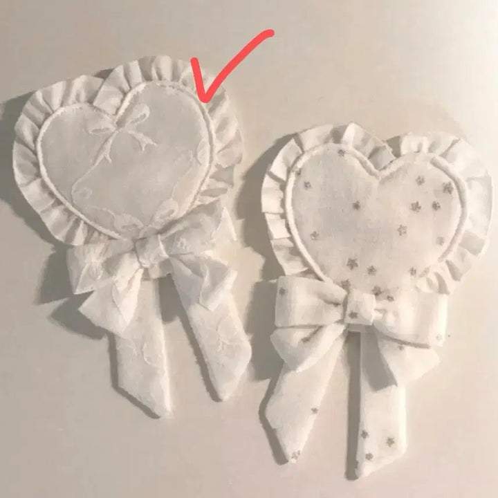 [BUNJANG] Melon Bread Strawberry Handmade Heart Rosette Witch Form Keychain / 메론빵맛딸기님 핸드메이드 하트 로제트 윗치폼 양도