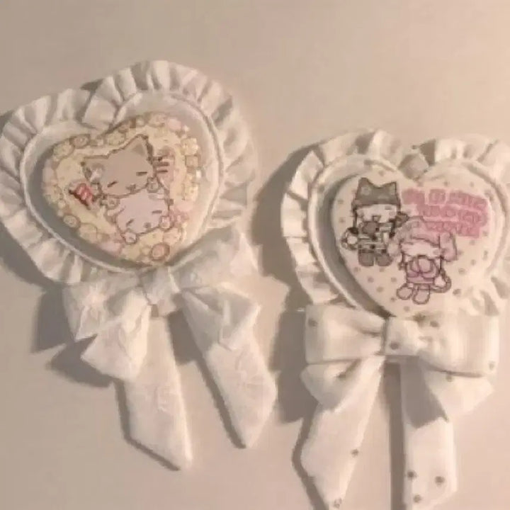 [BUNJANG] Melon Bread Strawberry Handmade Heart Rosette Witch Form Keychain / 메론빵맛딸기님 핸드메이드 하트 로제트 윗치폼 양도