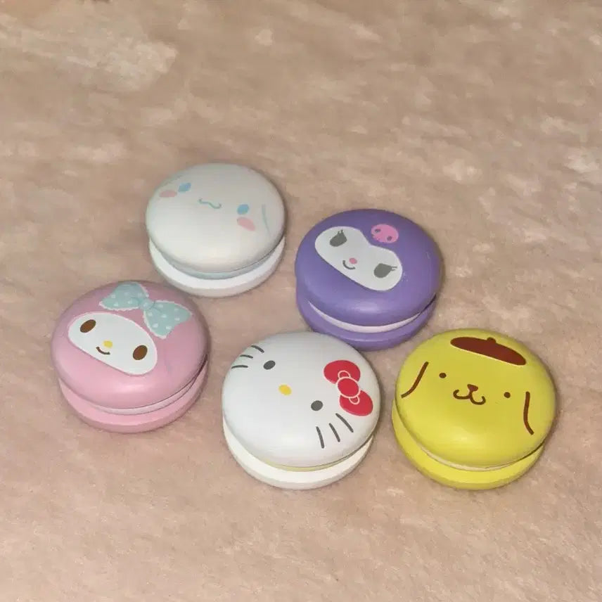 [BUNJANG] Sanrio Macaron Figure Set (Hello Kitty, My Melody, Kuromi, Cinnamoroll, Pompompurin) / 산리오 헬로키티 마이멜로디 쿠로미 시나모롤 폼폼푸핀 마카롱 피규어