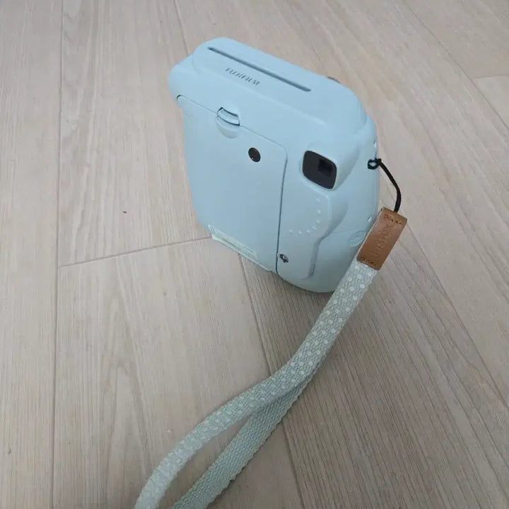 [BUNJANG] Fujifilm Instax Mini 9 Camera (Light Blue) / 인스탁스 미니9